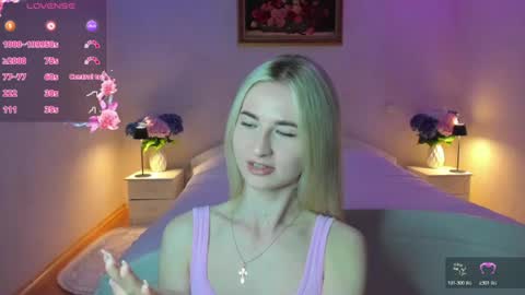 Snapshot of julieblazex chatting on 06-14-26, 08:22 julieblazex online show from 06-14-26, 08:22