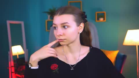 juliedaniel online show from 10-07-25, 08:11