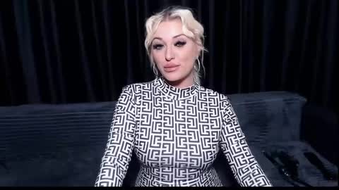 julia online show from 02-13-25, 11:37