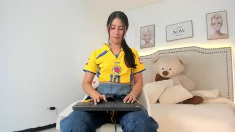 juliee_ross online show from 07-07-26, 12:31