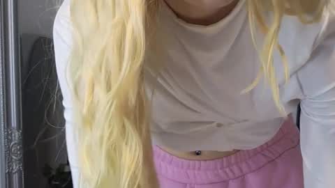 Julia online show from 09-24-25, 01:42