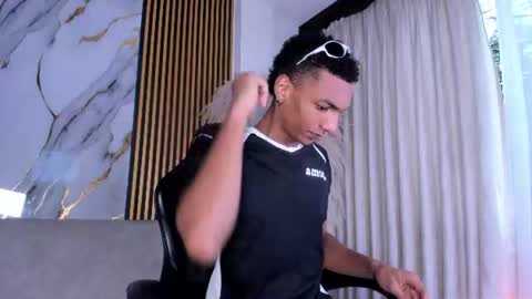 Julien online show from 07-15-26, 11:48