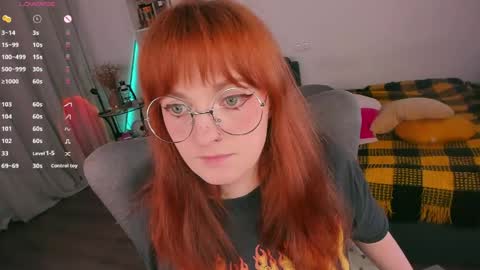 Snapshot of juliet_schoolgirl chatting on 05-15-26, 02:35 Juliet online show from 05-15-26, 02:35