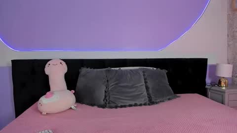 Julieta  online show from 10-28-25, 12:09