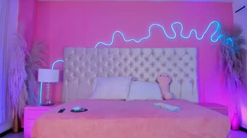 Julieta  online show from 02-14-26, 12:13