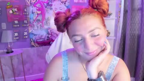 Snapshot of julietacollins_ chatting on 12-04-24, 08:18 Juliet online show from 12-04-24, 08:18