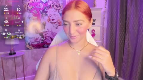 Snapshot of julietacollins_ chatting on 12-14-24, 11:45 Juliet online show from 12-14-24, 11:45