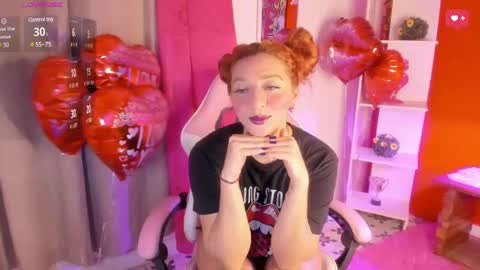 Snapshot of julietacollins_ chatting on 02-13-25, 12:35 Juliet online show from 02-13-25, 12:35