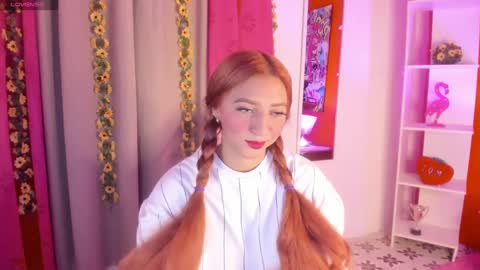 Snapshot of julietacollins_ chatting on 03-08-25, 01:17 Juliet online show from 03-08-25, 01:17