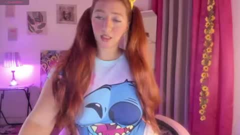 Snapshot of julietacollinss chatting on 06-27-26, 03:28 Julieta online show from 06-27-26, 03:28