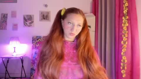 Snapshot of julietacollinss chatting on 07-11-26, 01:19 Julieta online show from 07-11-26, 01:19