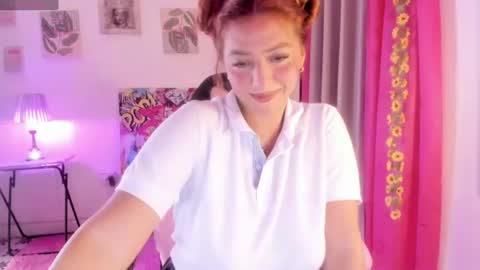 Snapshot of julietacollinss chatting on 07-25-26, 06:16 Julieta online show from 07-25-26, 06:16
