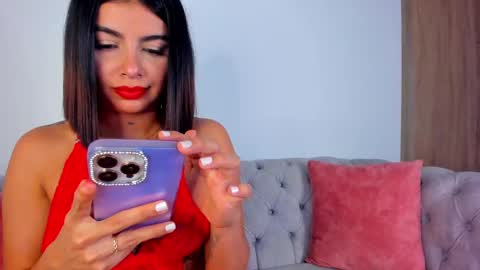 Julieth Gomez online show from 02-11-25, 02:25