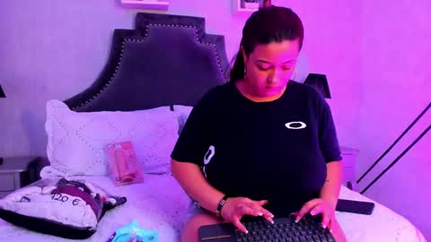 Snapshot of julietakane chatting on 12-10-24, 03:30 julietakane online show from 12-10-24, 03:30