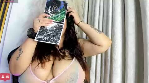 Snapshot of julietakane chatting on 11-14-25, 04:33 julietakane online show from 11-14-25, 04:33