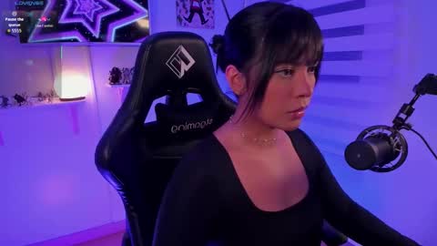 Snapshot of julietariverss chatting on 09-12-25, 02:11 Julieta online show from 09-12-25, 02:11