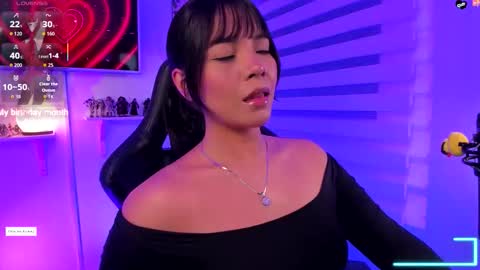 Snapshot of julietariverss chatting on 10-21-25, 11:38 Julieta online show from 10-21-25, 11:38