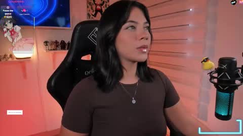 Snapshot of julietariverss chatting on 11-15-25, 09:54 Julieta online show from 11-15-25, 09:54