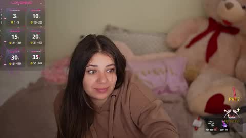 Snapshot of julietdream chatting on 10-03-25, 06:21 J U L I E T online show from 10-03-25, 06:21