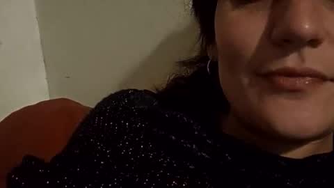 julietfranc28 online show from 04-12-26, 05:45