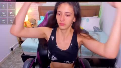 Snapshot of julieth_love_ chatting on 09-21-25, 01:57 Julieth online show from 09-21-25, 01:57