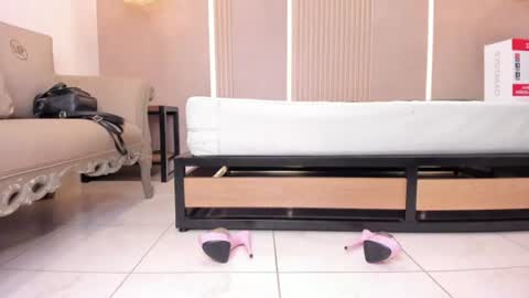 Snapshot of julietha_taylor chatting on 07-31-26, 10:42 Julietha online show from 07-31-26, 10:42