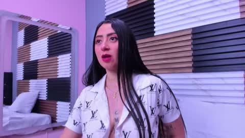   online show from 11-23-25, 12:38