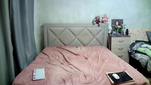 Julietkitty online show from 02-18-25, 12:39