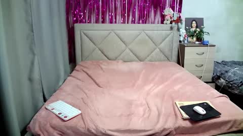 Julietkitty online show from 03-07-25, 01:07