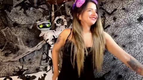 Julietta Jackson online show from 10-29-25, 07:48