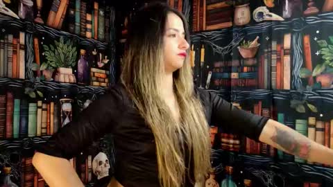 Julietta Jackson online show from 11-25-25, 10:10