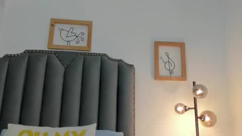 Snapshot of julietta_pink chatting on 07-14-26, 12:00 Julieta online show from 07-14-26, 12:00