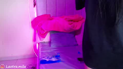 Snapshot of juliettaa_1 chatting on 10-04-25, 02:31 IG mila delux online show from 10-04-25, 02:31