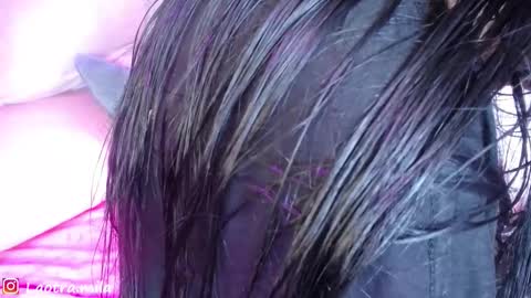 Snapshot of juliettaa_1 chatting on 10-12-25, 11:37 IG mila delux online show from 10-12-25, 11:37