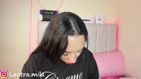 Snapshot of juliettaa_1 chatting on 11-10-25, 11:04 IG mila delux online show from 11-10-25, 11:04