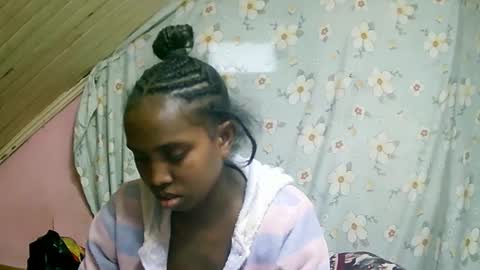 Snapshot of juliette9794 chatting on 09-22-25, 02:41 juliette9794 online show from 09-22-25, 02:41