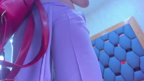 juliette_pretty_ online show from 07-11-26, 07:05