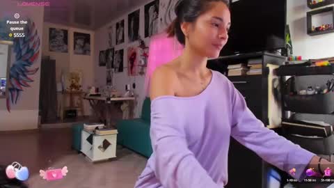 Snapshot of juliette_sweet05 chatting on 02-28-25, 03:48 juliette online show from 02-28-25, 03:48