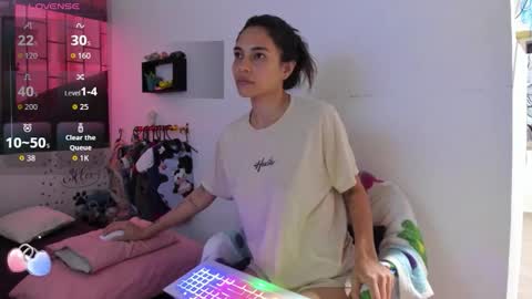 Snapshot of juliette_sweet05 chatting on 09-26-25, 11:25 juliette online show from 09-26-25, 11:25