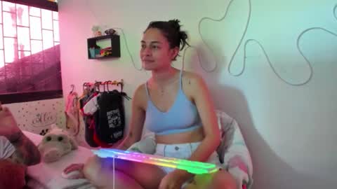 Snapshot of juliette_sweet05 chatting on 10-07-25, 03:09 juliette online show from 10-07-25, 03:09