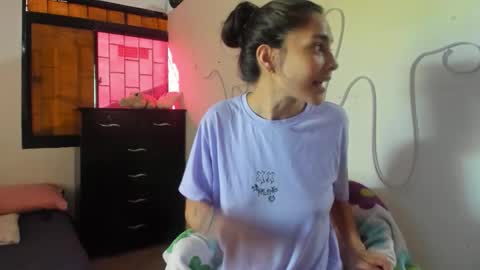 Snapshot of juliette_sweet05 chatting on 11-16-25, 08:36 juliette online show from 11-16-25, 08:36