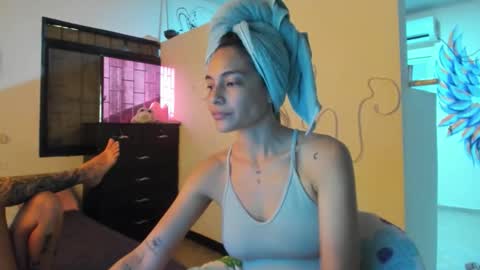 Snapshot of juliette_sweet05 chatting on 11-19-25, 09:59 juliette online show from 11-19-25, 09:59