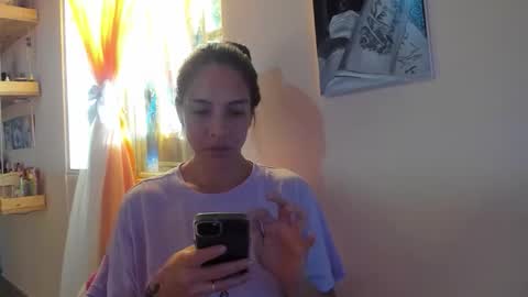 Snapshot of juliette_sweet05 chatting on 12-22-25, 09:56 juliette online show from 12-22-25, 09:56