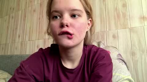Snapshot of juligwartney chatting on 07-01-26, 06:37 Malin online show from 07-01-26, 06:37