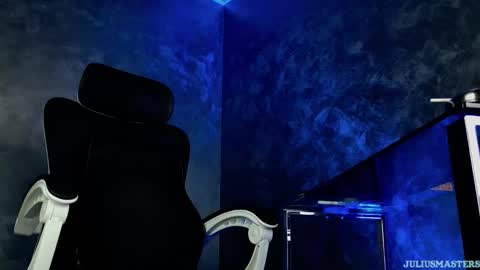 JULiUS   online show from 03-20-26, 08:25