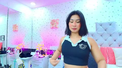 Julieta Reyes   online show from 05-27-26, 11:51