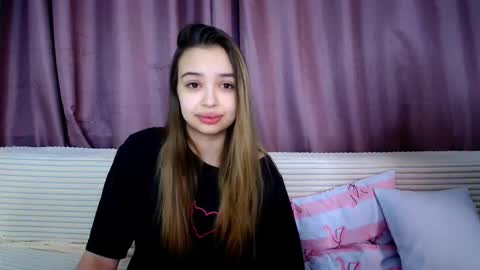 Snapshot of jullymood chatting on 03-13-26, 01:07 DoubleCherry online show from 03-13-26, 01:07