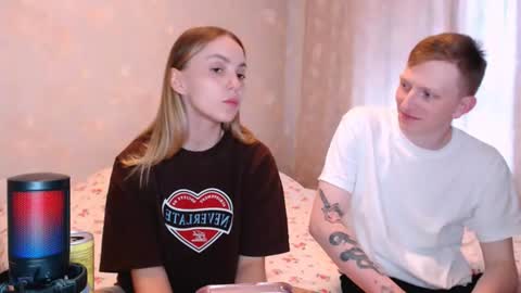 Snapshot of julsweet chatting on 06-19-26, 08:40 sweet online show from 06-19-26, 08:40