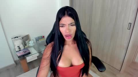 Snapshot of july_correa chatting on 09-28-25, 08:58 july_correa online show from 09-28-25, 08:58