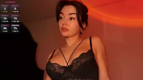 Hloya online show from 12-17-24, 03:49